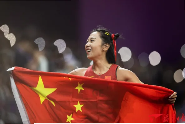田径葛曼棋女飞人的故事，是速度与梦想的交织